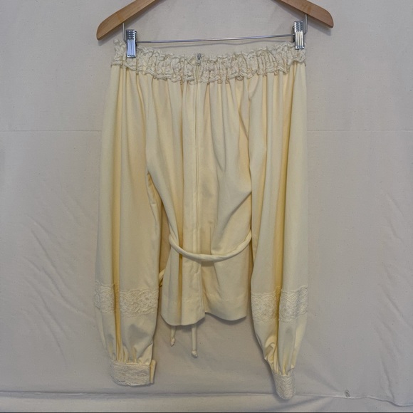 70s Handmade Vintage Lace Blouse - Picture 8 of 10